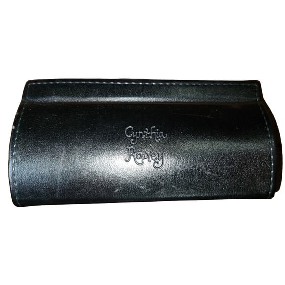 Cynthia‎ Rowley Pewter Eyeglass Case - Picture 1 of 10